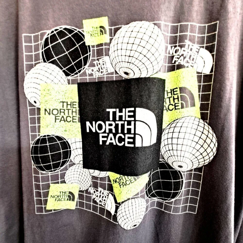 The North Face Men's M Gray Short Sleeve Graphic T-Shirt